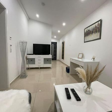 Exklusive Flughafen-Messe Apartment Naehe Duesseldorf ดุยส์บูร์ก ภายนอก รูปภาพ