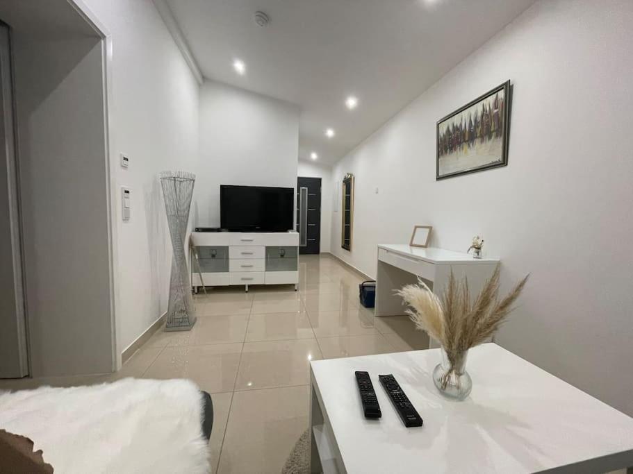 Exklusive Flughafen-Messe Apartment Naehe Duesseldorf ดุยส์บูร์ก ภายนอก รูปภาพ